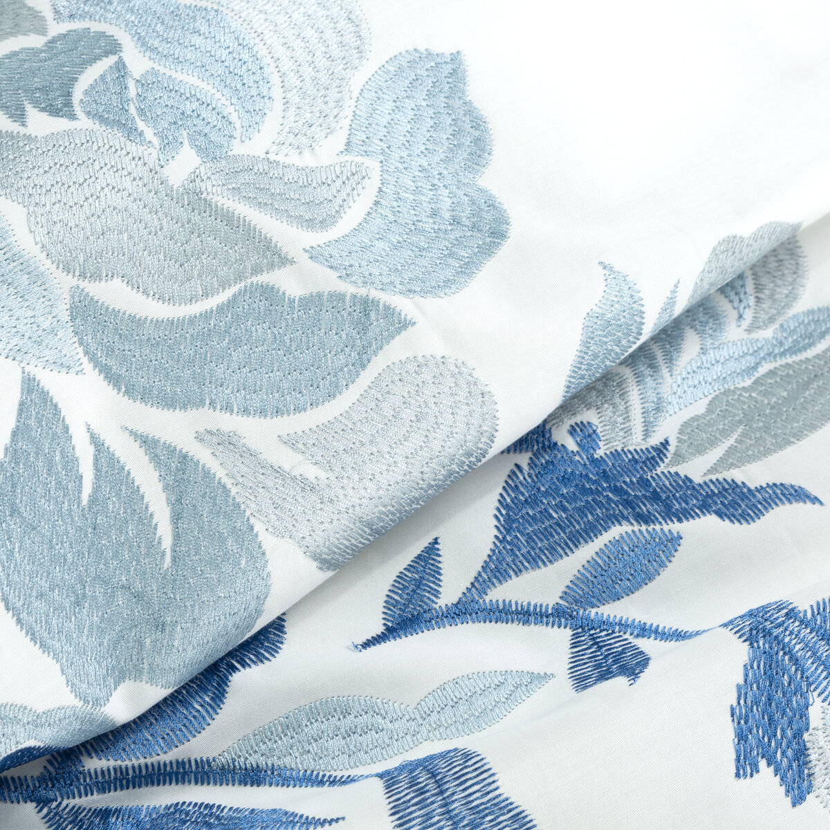 Saténové obliečky 200x220 HAFT 03 biela