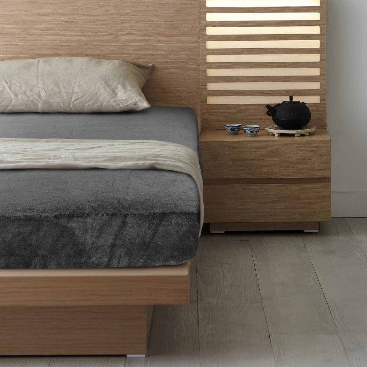 Plyšová plachta 140x200+30cm FLANO tmavošedá