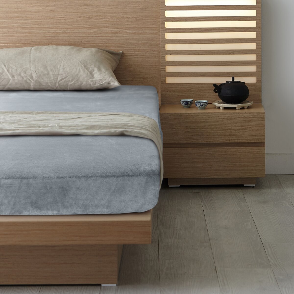 Plyšová plachta 140x200+30cm FLANO bledošedá