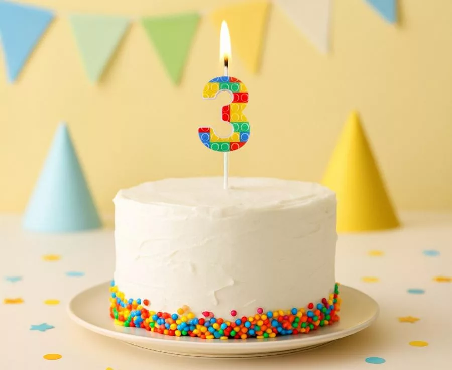 Sviečka č.3 lego color