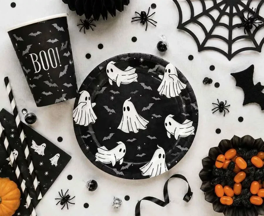 Papierový tanier 18cm HALLOWEEN duch