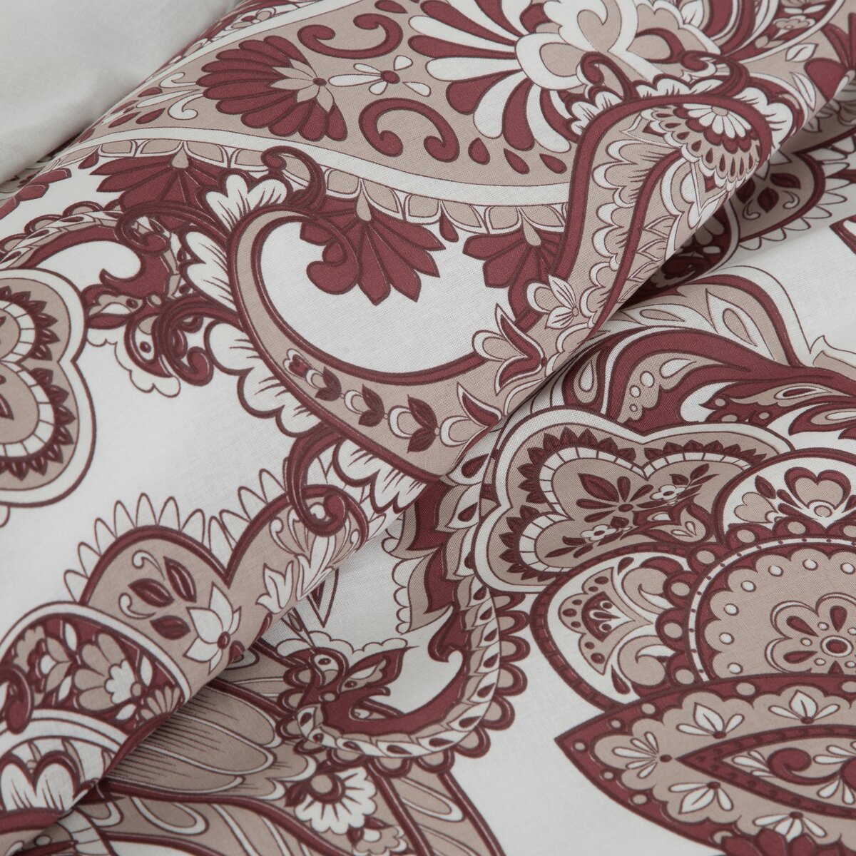 Bavlnené obliečky 200x220 AVINION 04 bordová